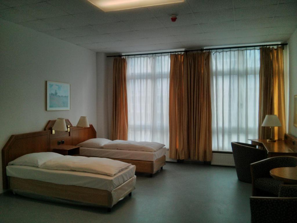 Willy Hotel Frankfurt Frankfurt pe Main Exterior foto
