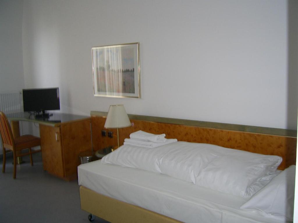 Willy Hotel Frankfurt Frankfurt pe Main Exterior foto