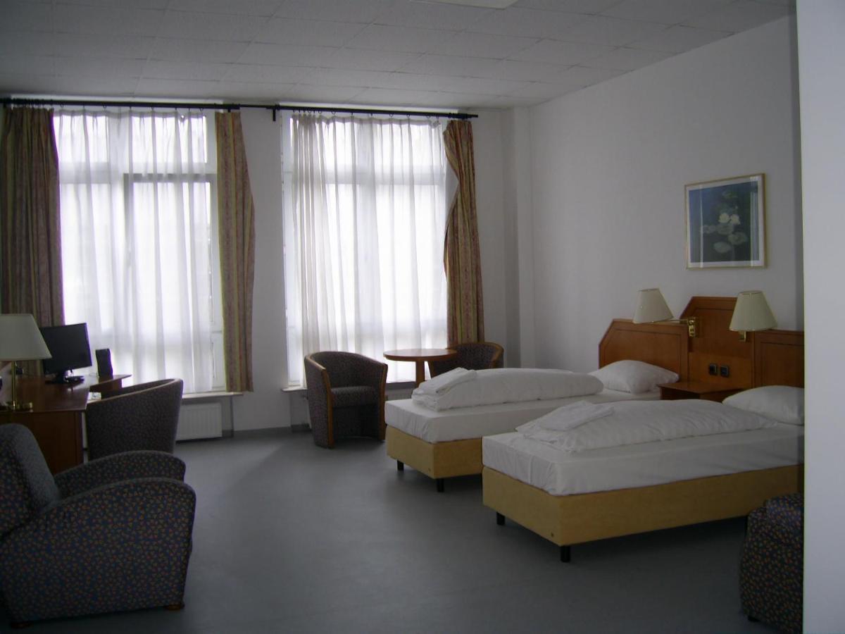 Willy Hotel Frankfurt Frankfurt pe Main Exterior foto